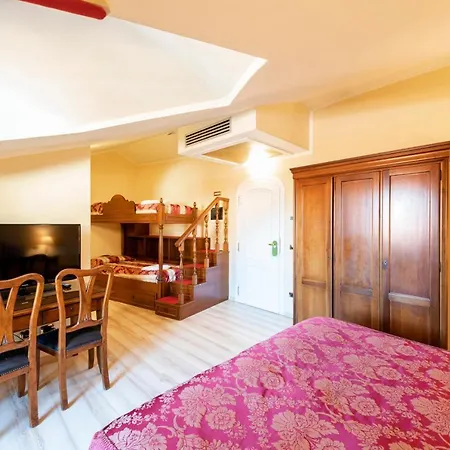 La Dependance Guest house *